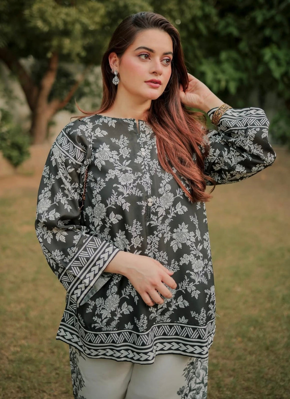 Oriel 2Pc Printed Lawn