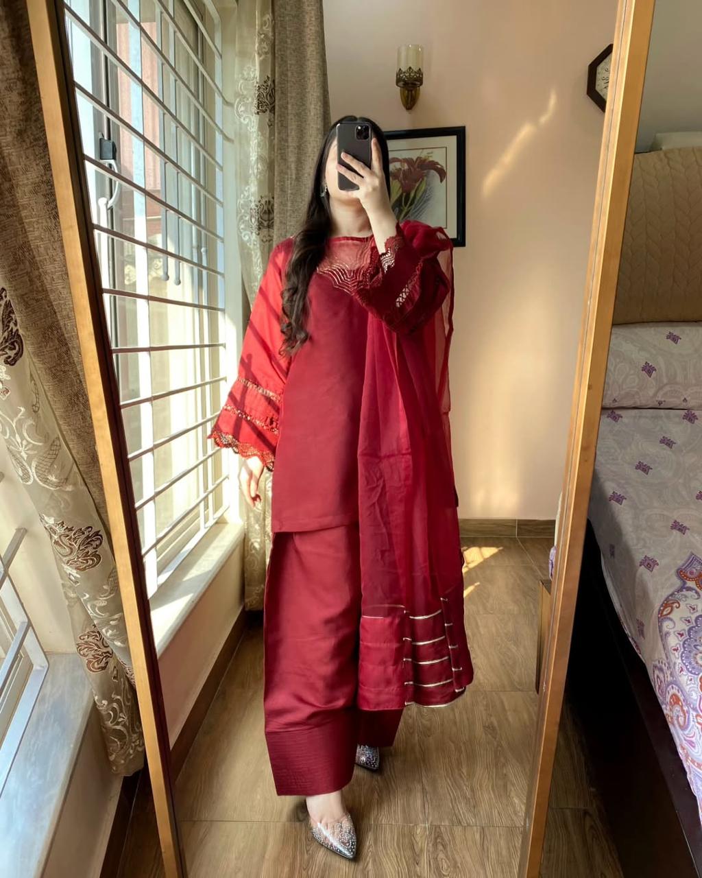 MAHNOOR SILK 3PC WITH FARSHI SHALWAR